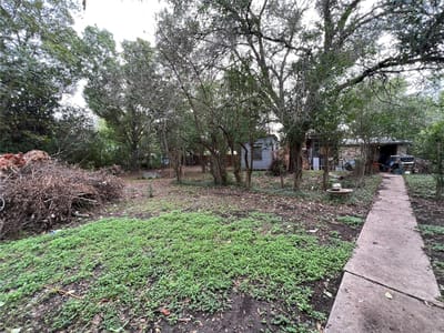 Primary bedroom at 905 Neans DR - 3 bed 1 bath home