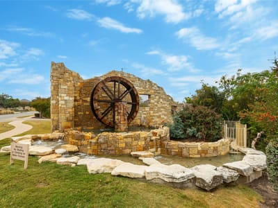 Property photo 5 at 905 Rare Cat ST - Grand Mesa at Crystal Falls, Leander, TX