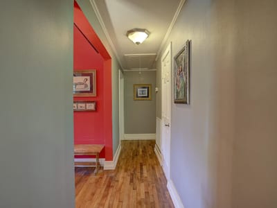 Primary bedroom at 905 S Walnut ST - 4 bed 2 bath home