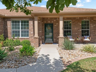 Photo 3 of 38 at 905 Shumard Peak RD - 3 bed 2 bath home
