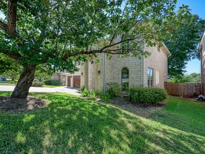 Property photo 2 at 906 Antelope RDG - 4 bed 2 bath home