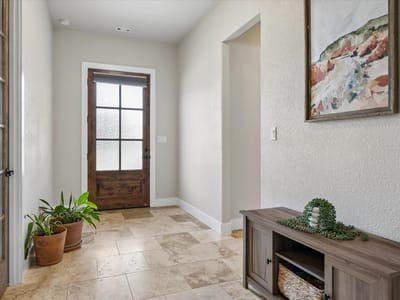 Primary bedroom at 906 Canyon Oak CIR - 4 bed 2 bath home