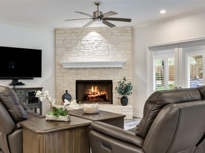 Kitchen at 906 Texas Trl - 3 bed 2 bath home