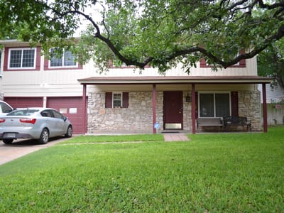 Kitchen at 907 Pepperell CT - 3 bed 2 bath home