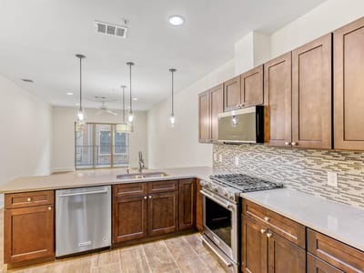 Property photo 5 at 908 Nueces ST Unit #14 - 1 bed 1 bath home