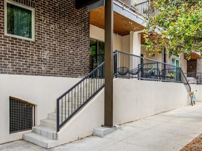 Property photo 3 at 908 Nueces ST Unit #18 - 2 bed 2 bath home