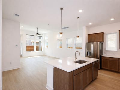 Property photo 4 at 908 Prominence WAY - 4 bed 3 bath home