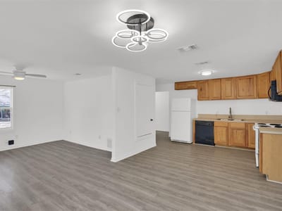 Living area at 908 Tank ST - 3 bed 1 bath home