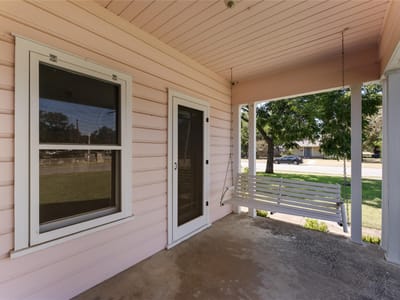 Property photo 4 at 909 E Liberty Ave - 3 bed 1 bath home