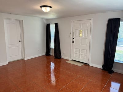 Primary bedroom at 909 E Market St - 2 bed 1 bath home