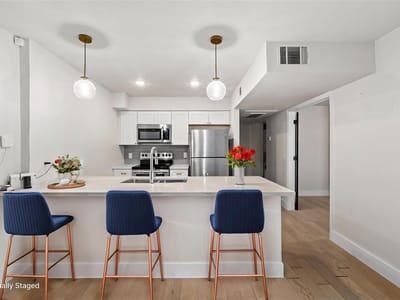 Property photo 4 at 909 Reinli ST Unit #101 - 3 bed 2 bath home