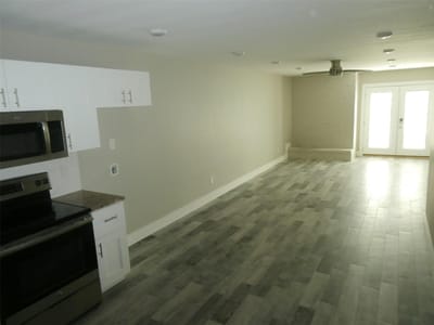 Property photo 5 at 909 REINLI ST Unit #133 - 2 bed 2 bath home