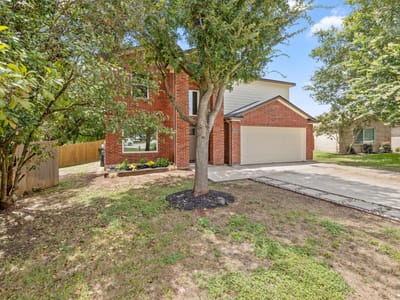 Kitchen at 909 Rocking Spur CV - 4 bed 2 bath home