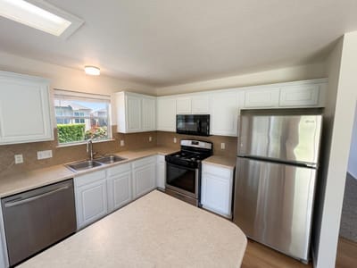 Primary bedroom at 909 Settlement CV - 4 bed 2 bath home