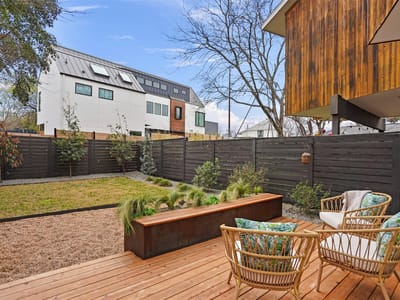 Living area at 909 W Johanna ST Unit #A - 2 bed 2 bath home