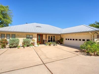 Primary bedroom at 91 Gateway N. - 3 bed 3 bath home