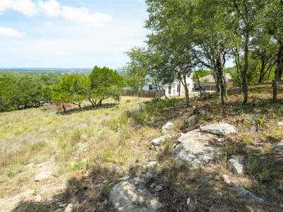 Property photo 5 at 910 Daviot DR - Briarcliff Inc Sec 05, Spicewood, TX