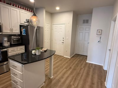 Primary bedroom at 910 W 25th St Unit #508 - 2 bed 2 bath home