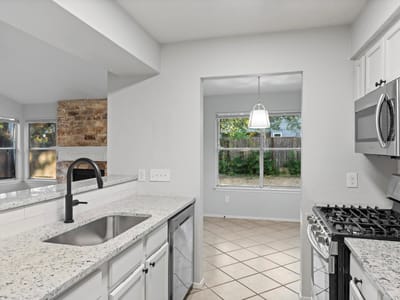 Property photo 5 at 9100 Wagtail DR - 3 bed 2 bath home