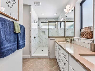 Property photo 5 at 9103 Cattle Baron PATH - 3 bed 3 bath home