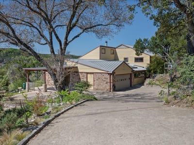 Kitchen at 9106 Yucca Mountain Rd - 5 bed 3 bath home