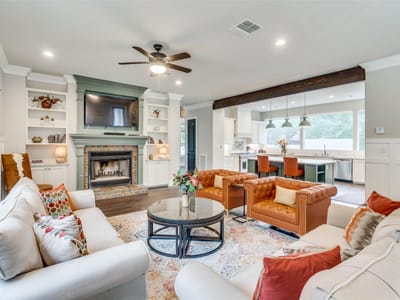 Kitchen at 911 Farm St - 4 bed 3 bath home