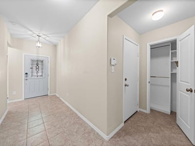 Property photo 5 at 912 Wolcott DR - 3 bed 2 bath home