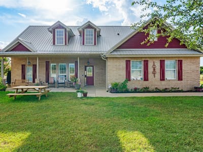 Property photo 3 at 9122 Stinnett Mill RD - 4 bed 2 bath home