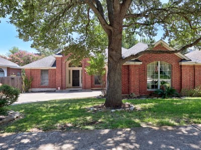 Property photo 2 at 9123 Fainwood LN - 3 bed 2 bath home