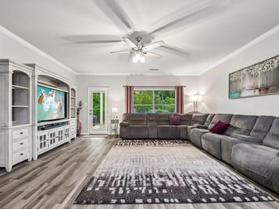 Kitchen at 913 Hyde Park Dr - 5 bed 3 bath home
