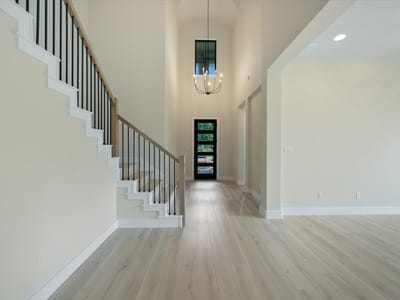 Living area at 913 Presa Arriba RD - 4 bed 4 bath home