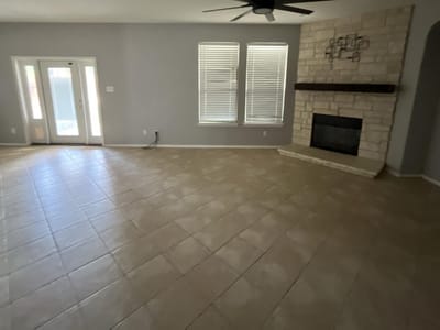 Property photo 4 at 913 Water Hyacinth LOOP - 4 bed 3 bath home