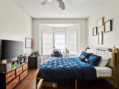 Kitchen at 915 W 23rd St Unit #208 - 2 bed 2 bath home
