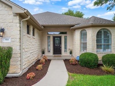 Property photo 3 at 916 Heritage Oaks BND - 2 bed 2 bath home