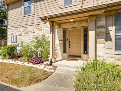 Kitchen at 9201 Brodie LN Unit #1501 - 2 bed 2 bath home