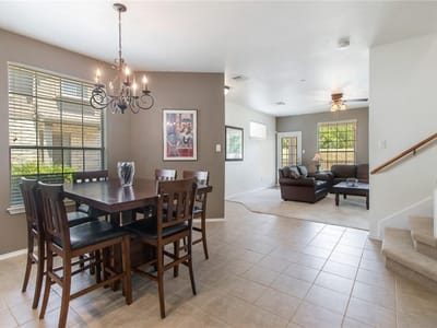 Living area at 9201 Brodie LN Unit #902 - 2 bed 2 bath home