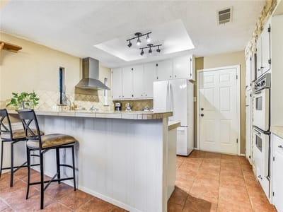 Photo 4 of 32 at 9203 Lauralan DR - 4 bed 2 bath home
