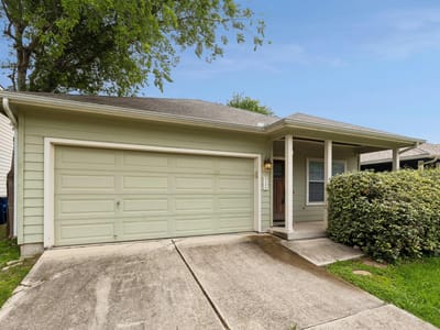 Property photo 2 at 9209 Brandts Wood ST - 3 bed 2 bath home