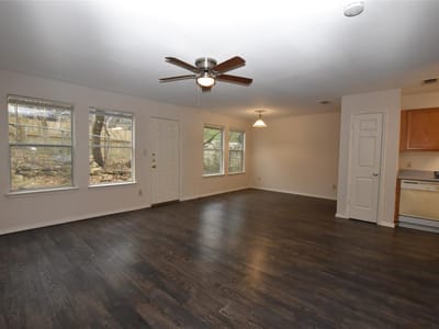 Living area at 921-923 Sagewood Trl - Hughson Heights Sec 03 C, San Marcos, TX