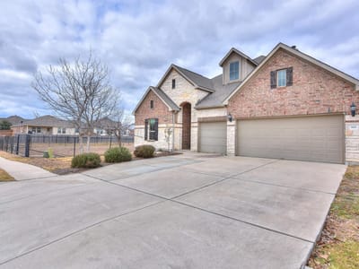 Living area at 921 Wolcott Dr - 4 bed 2 bath home