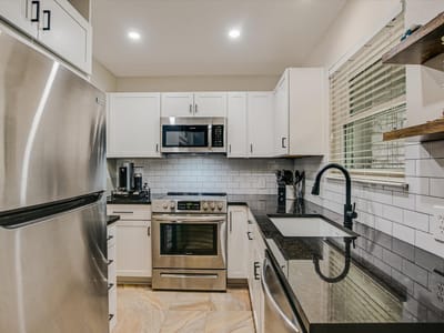 Primary bedroom at 9226 Jollyville Rd Unit #122 - 1 bed 1 bath home