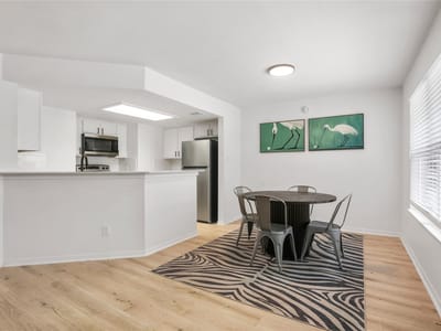 Living area at 923 E 41st ST Unit #102 - 2 bed 1 bath home