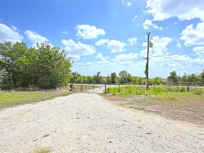 Property photo 3 at 924 Union Wine RD - 5 bed 3 bath home