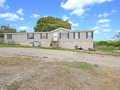 Property photo 4 at 924 Union Wine RD - 5 bed 3 bath home