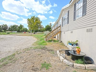 Property photo 5 at 924 Union Wine RD - 5 bed 3 bath home