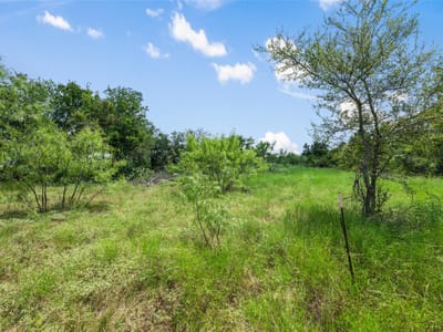 Property photo 3 at 925 N 1st ST - na, Jarrell, TX