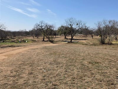 Living area at 925 Old Spanish TRL - Deer Hills, Buchanan Dam, TX