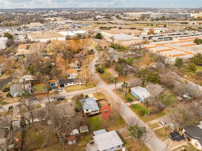 Primary bedroom at 927 W 56th St - Austin, TX