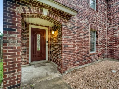 Living area at 928 Justeford Dr - 3 bed 2 bath home