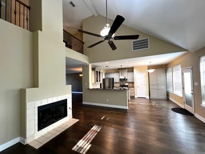 Living area at 929 N Horton ST - 5 bed 3 bath home